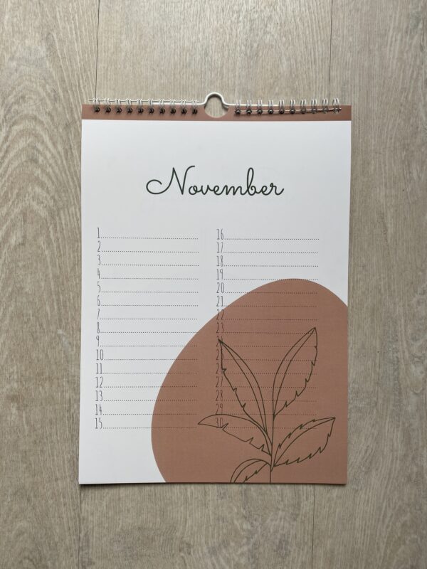 Vrolijke Jaarkalender in warme kleuren - Afbeelding 2